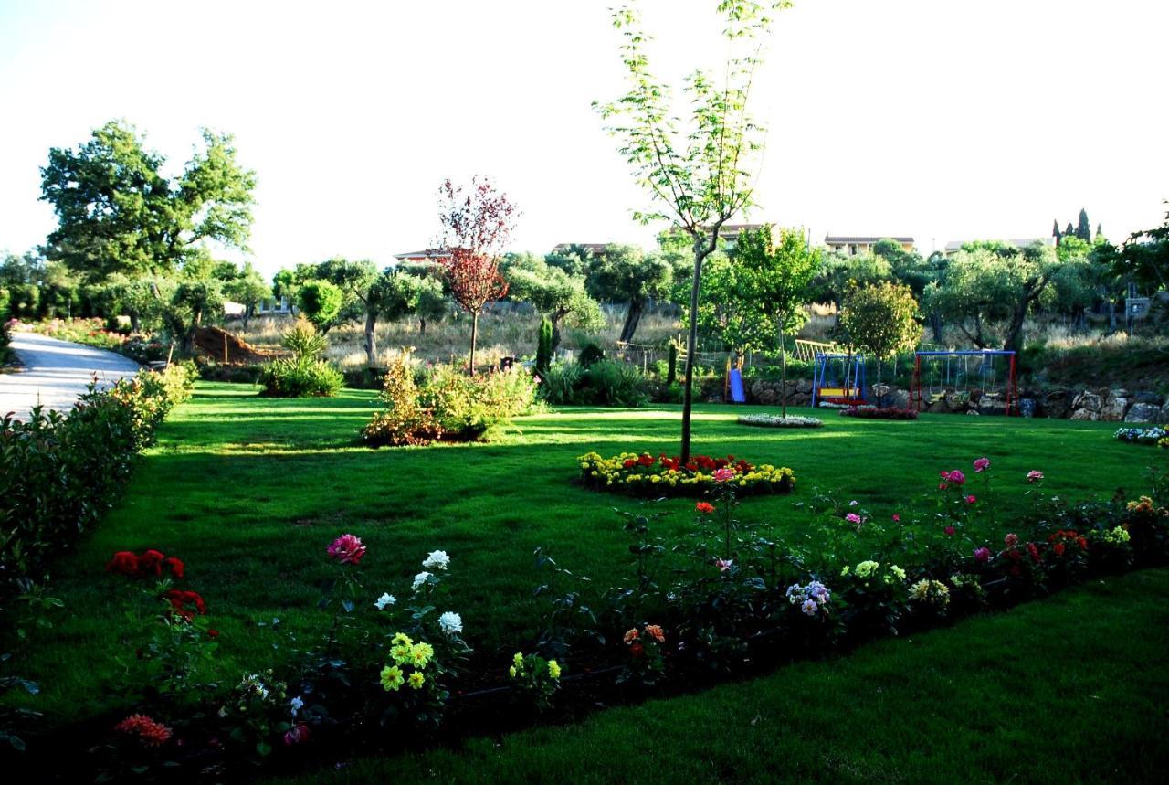 Corfu Club Apartments Γουβιά Εξωτερικό φωτογραφία