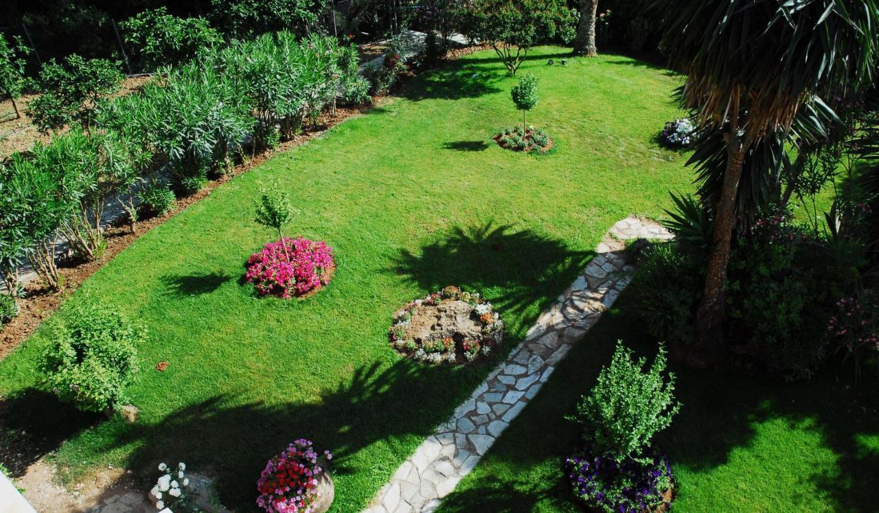 Corfu Club Apartments Γουβιά Εξωτερικό φωτογραφία