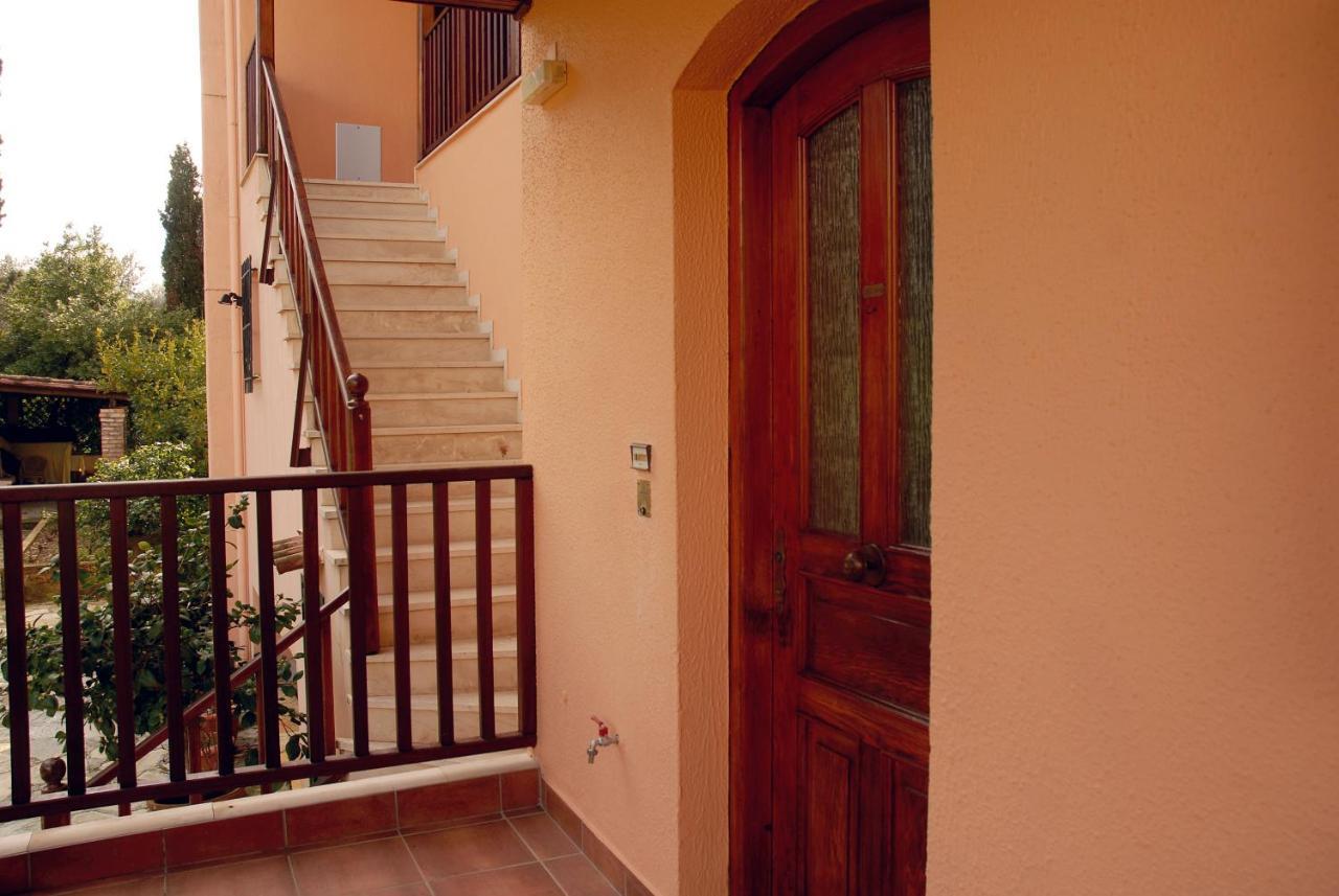 Corfu Club Apartments Γουβιά Εξωτερικό φωτογραφία